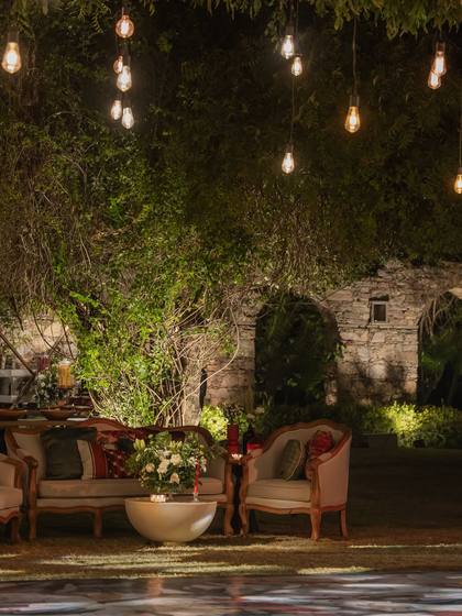 Lounge and Floral detail — wedding decor — Alila + Samode Jaipur